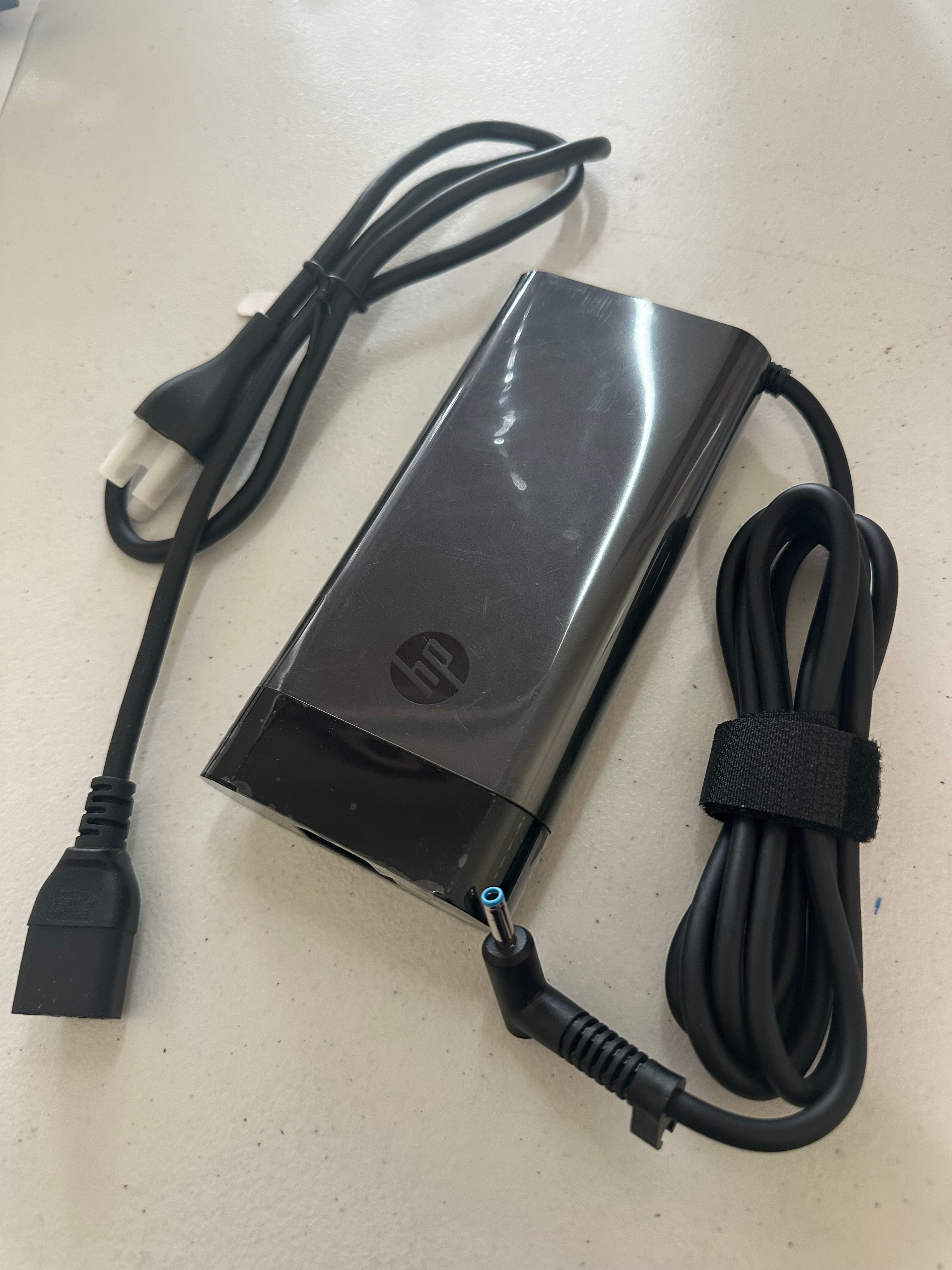 New OEM HP 200W 4.5mm Blue tip Power adapter