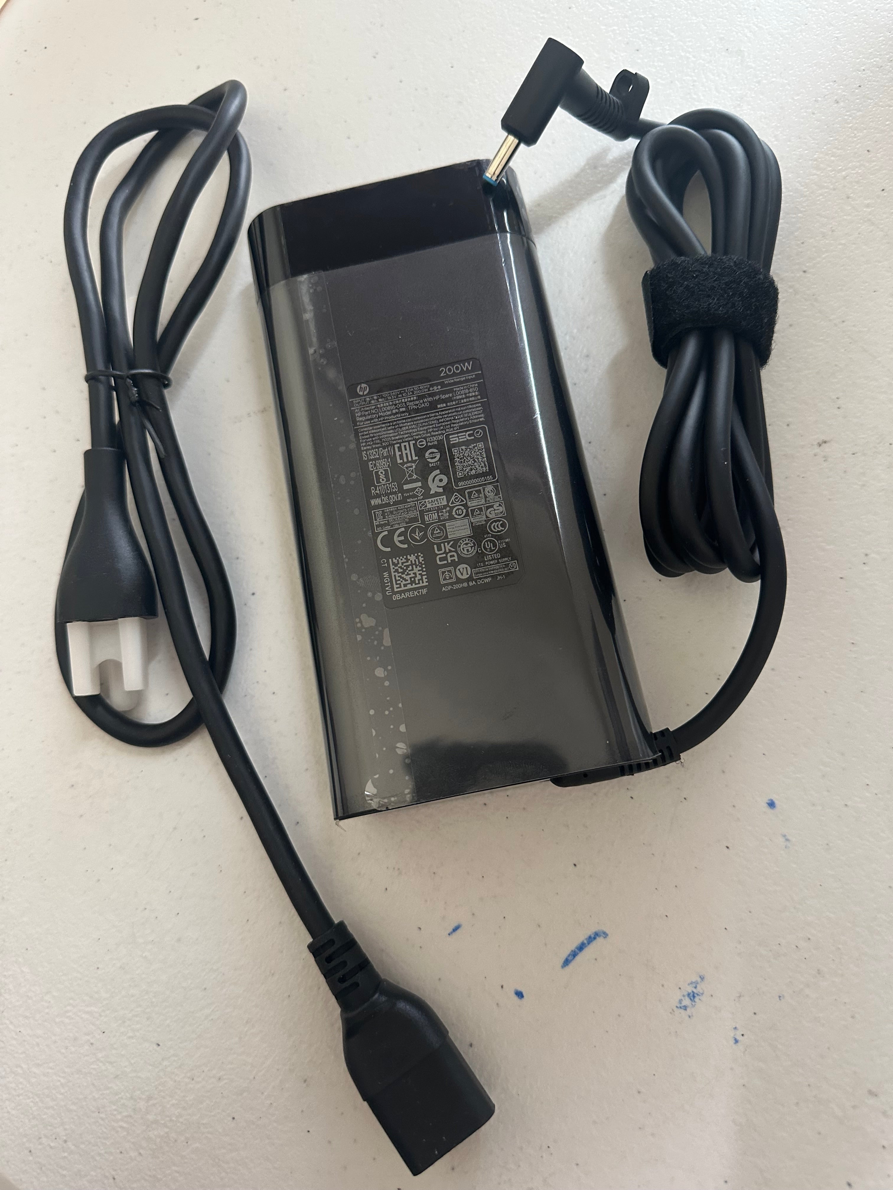 New OEM HP 200W 4.5mm Blue tip Power adapter
